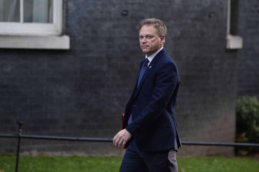 Grant Shapps leaving 10 Downing Street (Alamy)